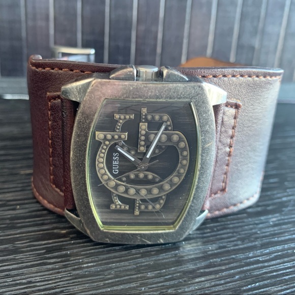 Men GUESS Genuine Leather Watch - Picture 3 of 3